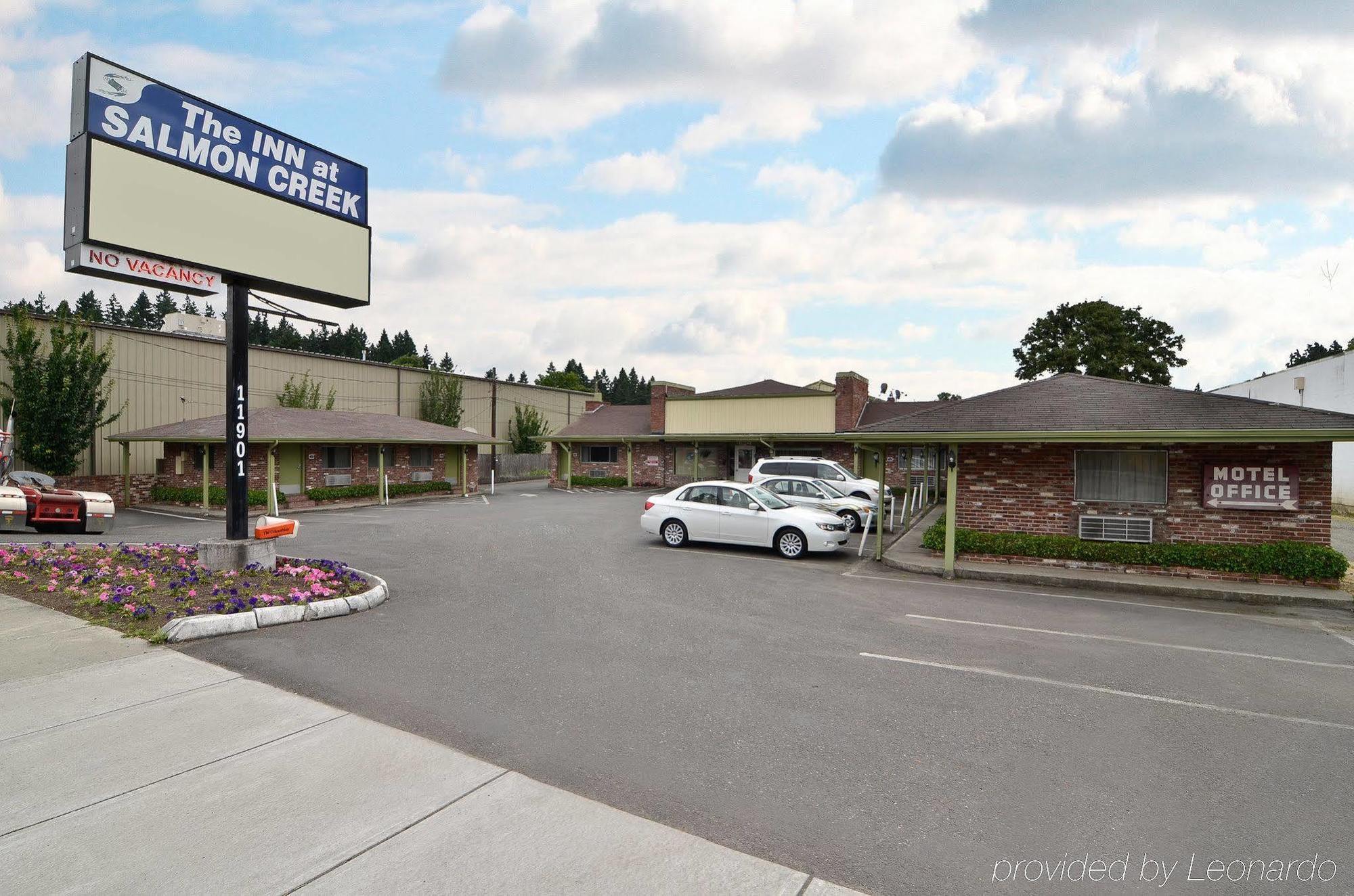 Inn At Salmon Creek Vancouver Exterior foto